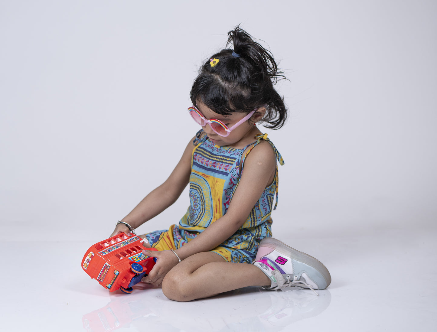 ToyBharat Double Decker Bus Friction Power Toy in Multicolour with Realistic Design is a perfect Kids Gift for ages 1-6 Years. Safe, Non-Toxic, Battery-Free, great for Indoor and Outdoor Play adventures.