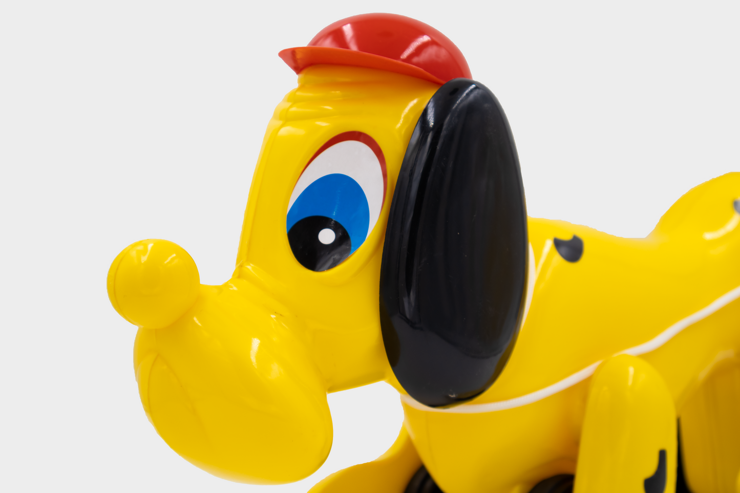 ToyBharat My Snoopy Dog Pull Along Toy is a multicolour travel toy for kids aged 1-6 years. With realistic dog design, it boosts motor skills, encourages walking, and ensures safe indoor and outdoor play.